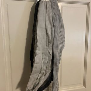 black patterned scarf